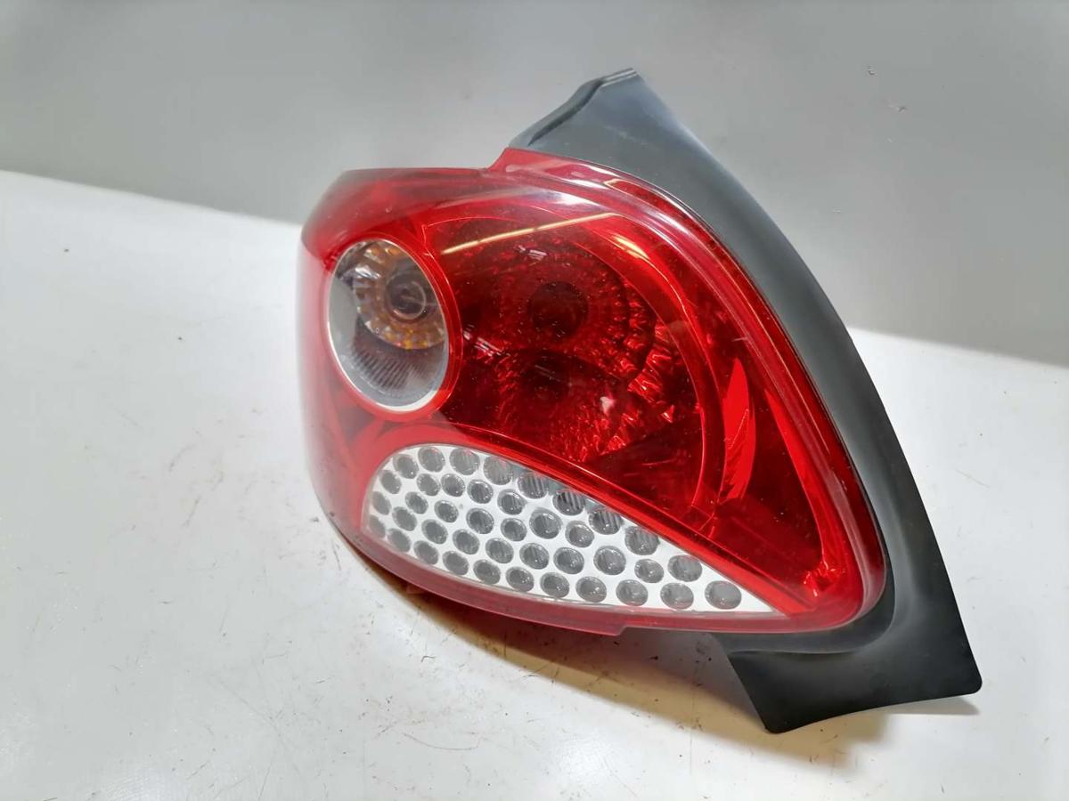 Peugeot 206+ original Rücklicht Rückleuchte Schlussleuchte links Bj.2009